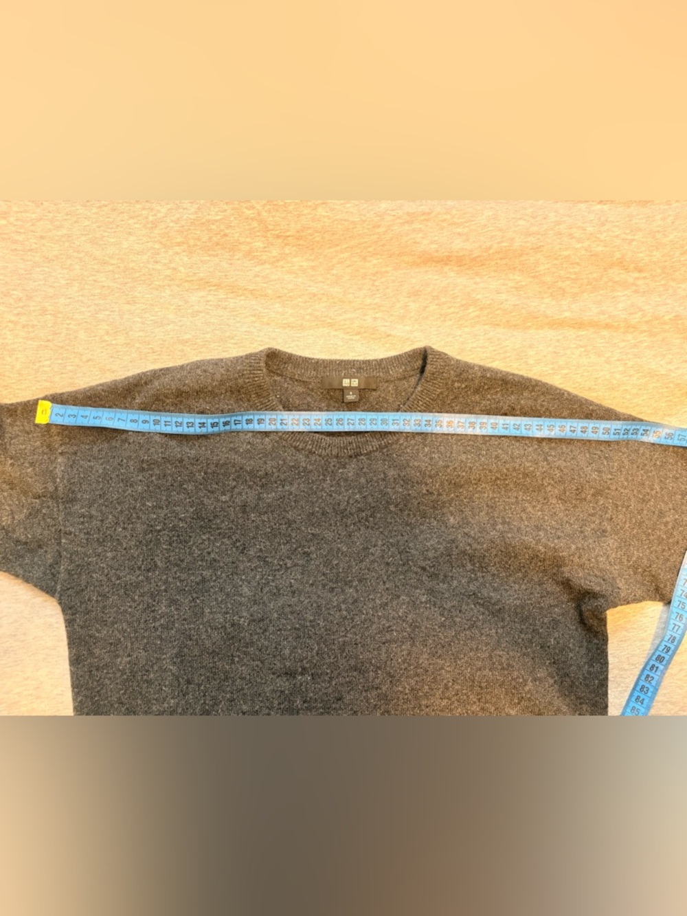 Uniqlo 100% Cashmere Crew Neck Jumper - Picture 6 of 9